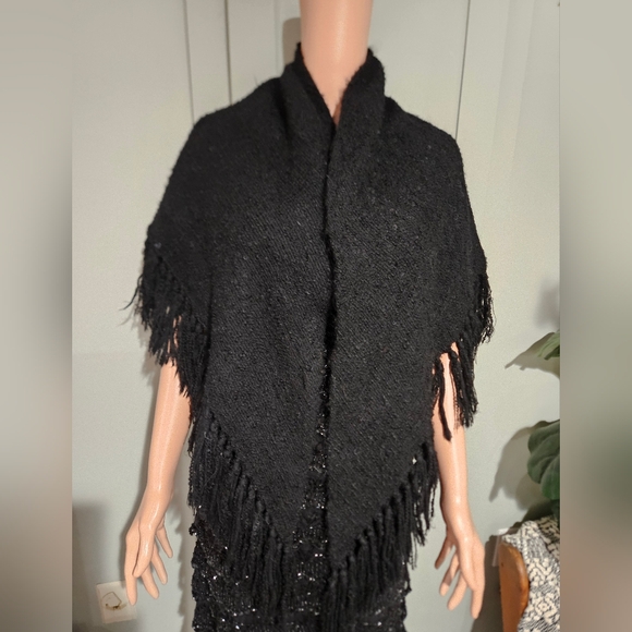 Vintage HEMMINGS at Donegal Design Mohair Wool Fringe Shawl Wrap. O/S - Picture 5 of 16